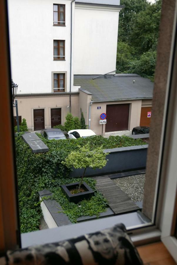 Sunflower Apartment Krakow Bagian luar foto