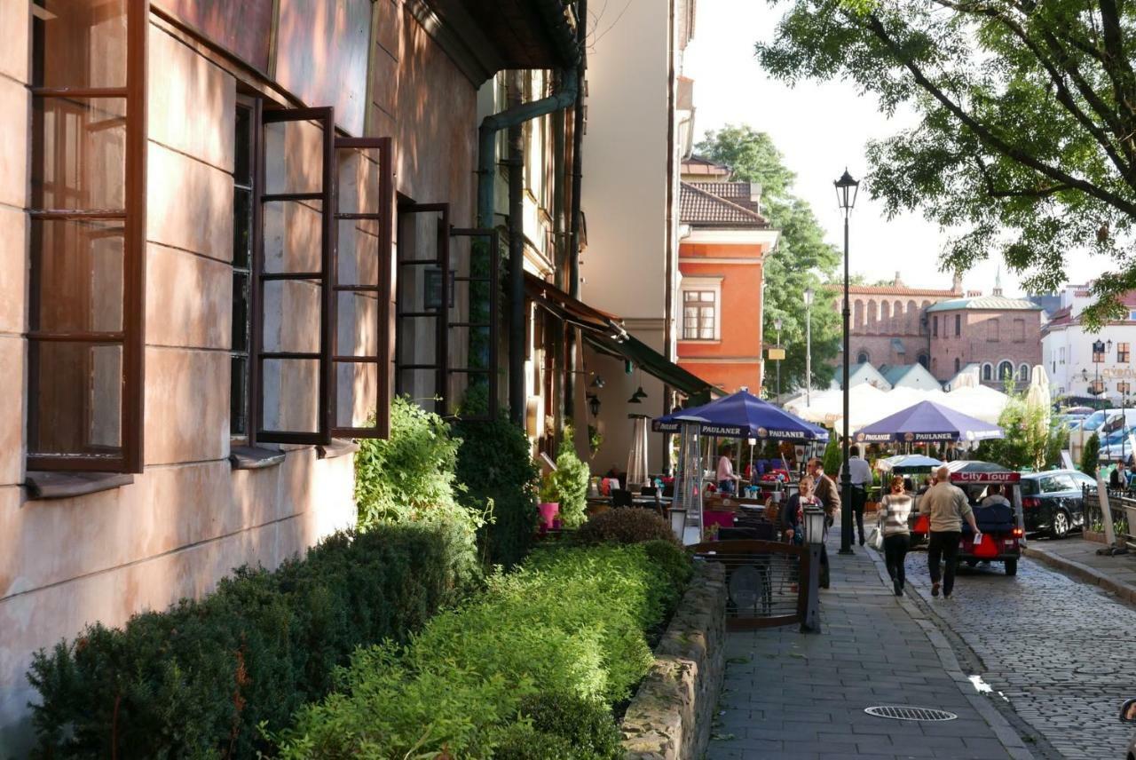 Sunflower Apartment Krakow Bagian luar foto