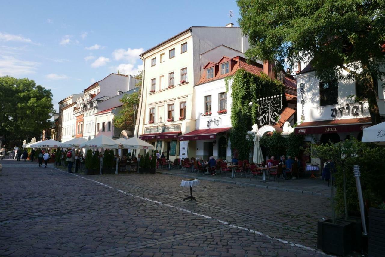 Sunflower Apartment Krakow Bagian luar foto
