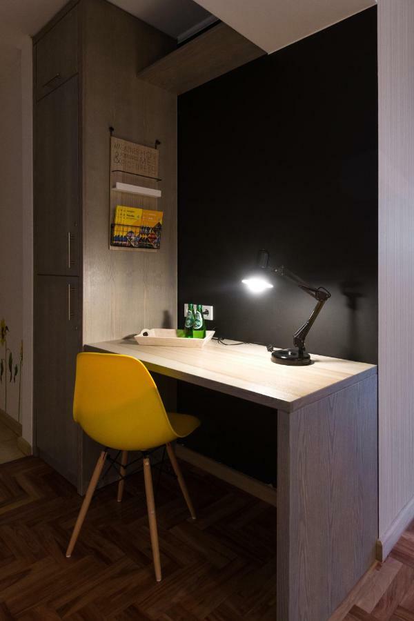 Sunflower Apartment Krakow Bagian luar foto